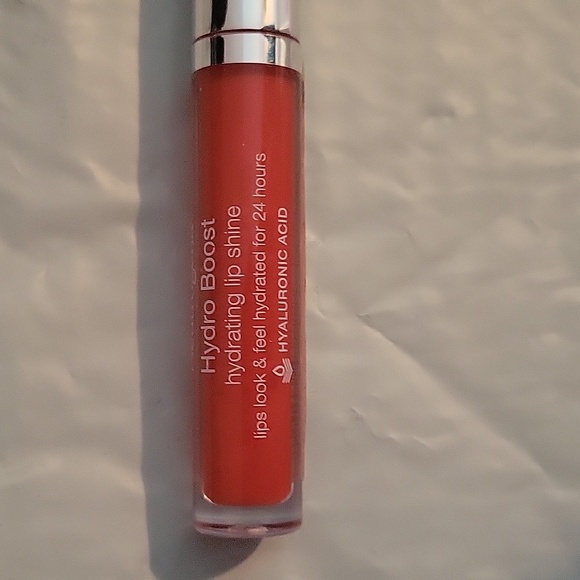 Neutrogena Hydro Boost Hydrating Lip Shine - Bright Poppy with fanny pack - Picture 3 of 7